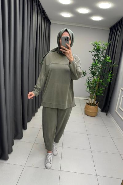 Tina Pike Takım  Haki