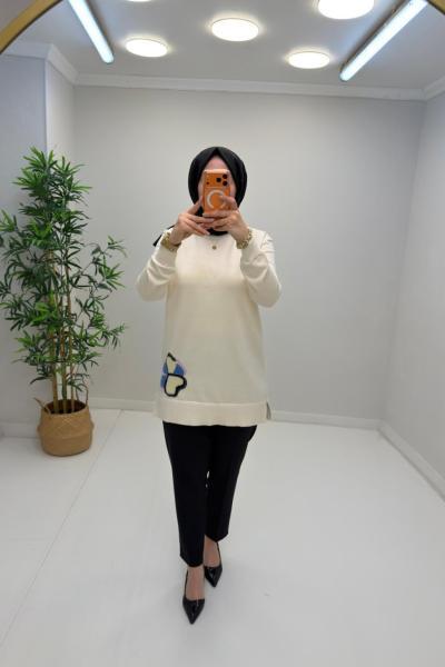 Nefise Gül Detaylı Tunik Krem