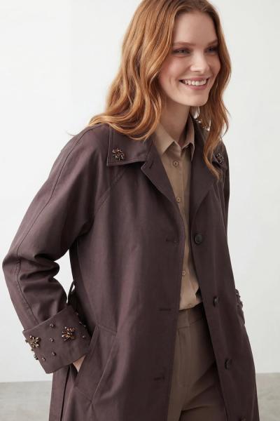 Puane Yaka ve Kol İşlemeli Kuşaklı Trençkot Kahverengi