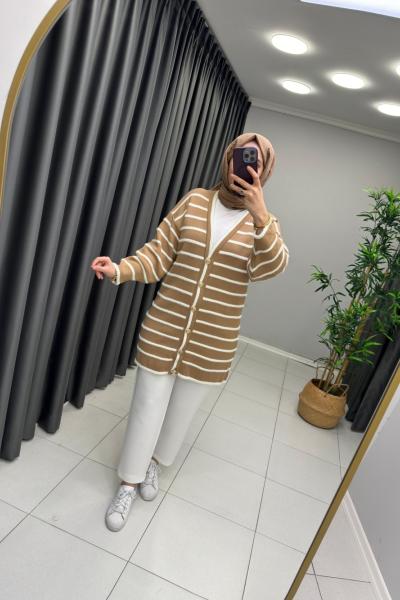 Sakallı Triko Hırka Camel