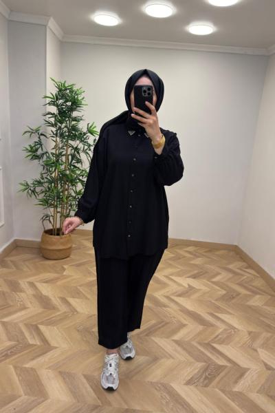 Yakası Taşlı Takım Siyah