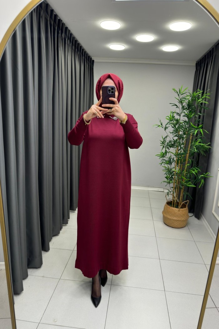 Yakası Taş Detaylı Merserize Elbise  Bordo
