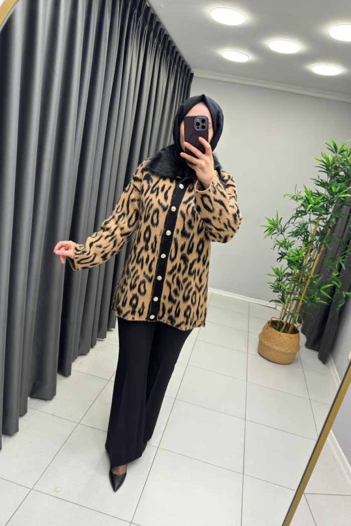 Yakası Kürklü Leopar Hırka  Camel