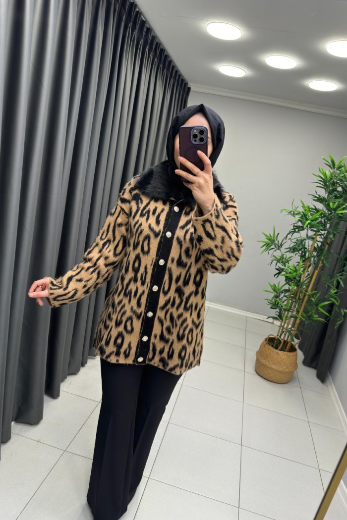 Yakası Kürklü Leopar Hırka  Camel
