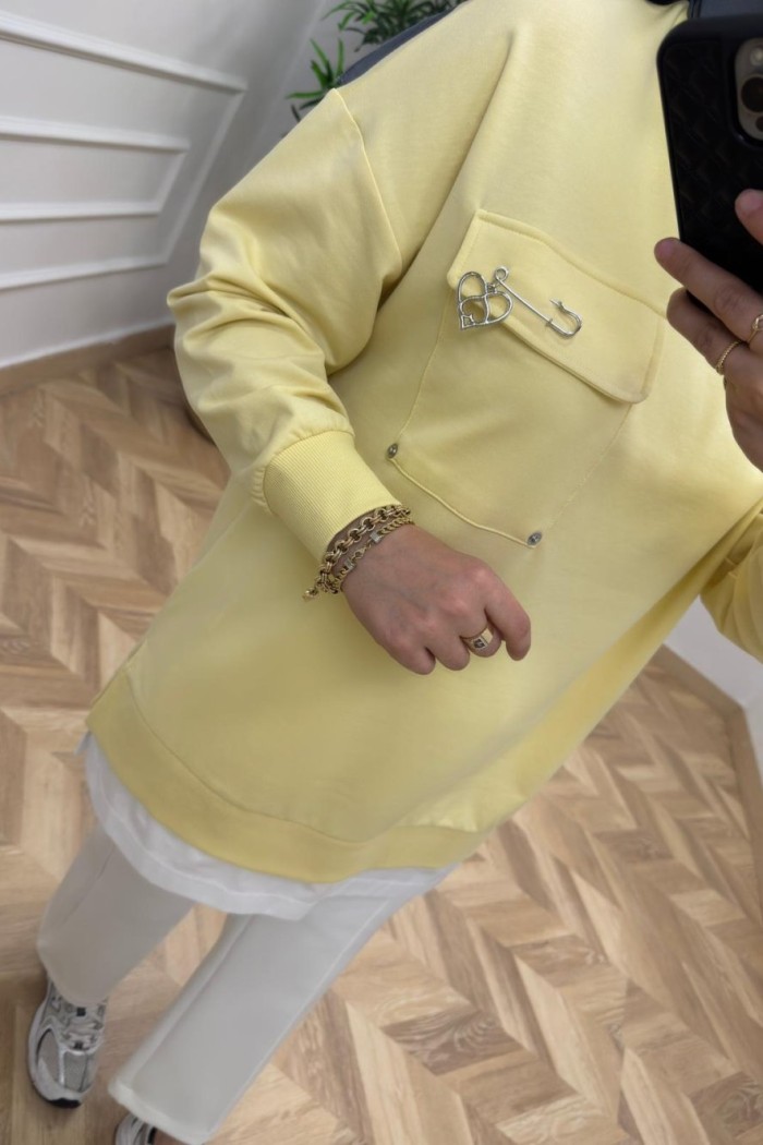 Puane Broş Detay Sweat  Sarı