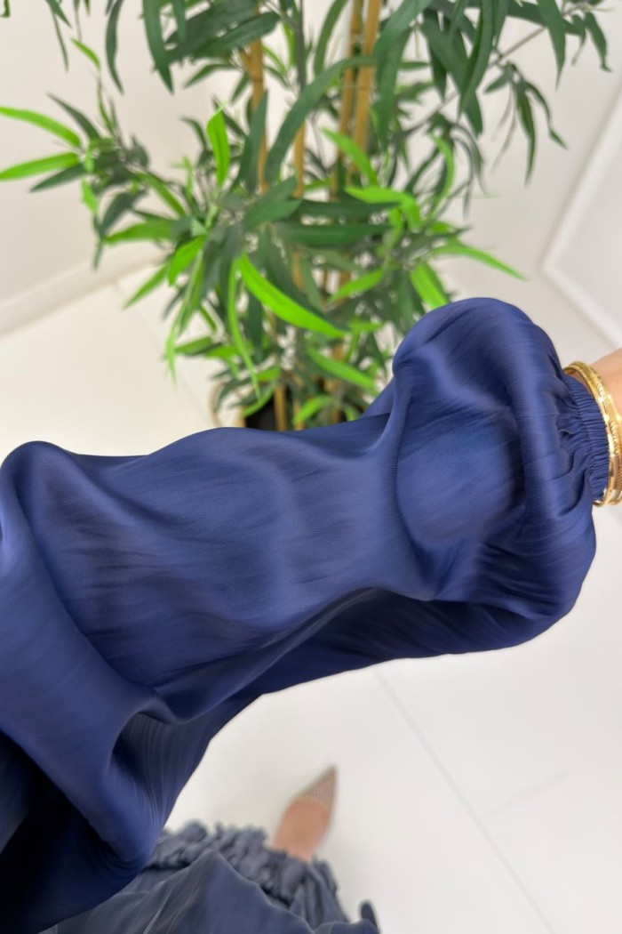 Henna Saten Etekli Takım Saks Mavisi